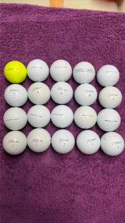 20 Titleist prov1 golf balls like new, no scratches