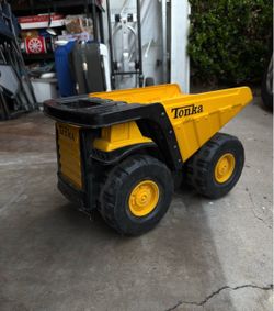 Dump Truck. Tonka