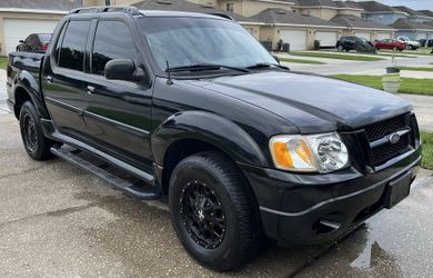 2004 Ford Explorer Sport Trac XLT