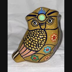 Talavera Pottery Owl Statue. 4x5 Inches