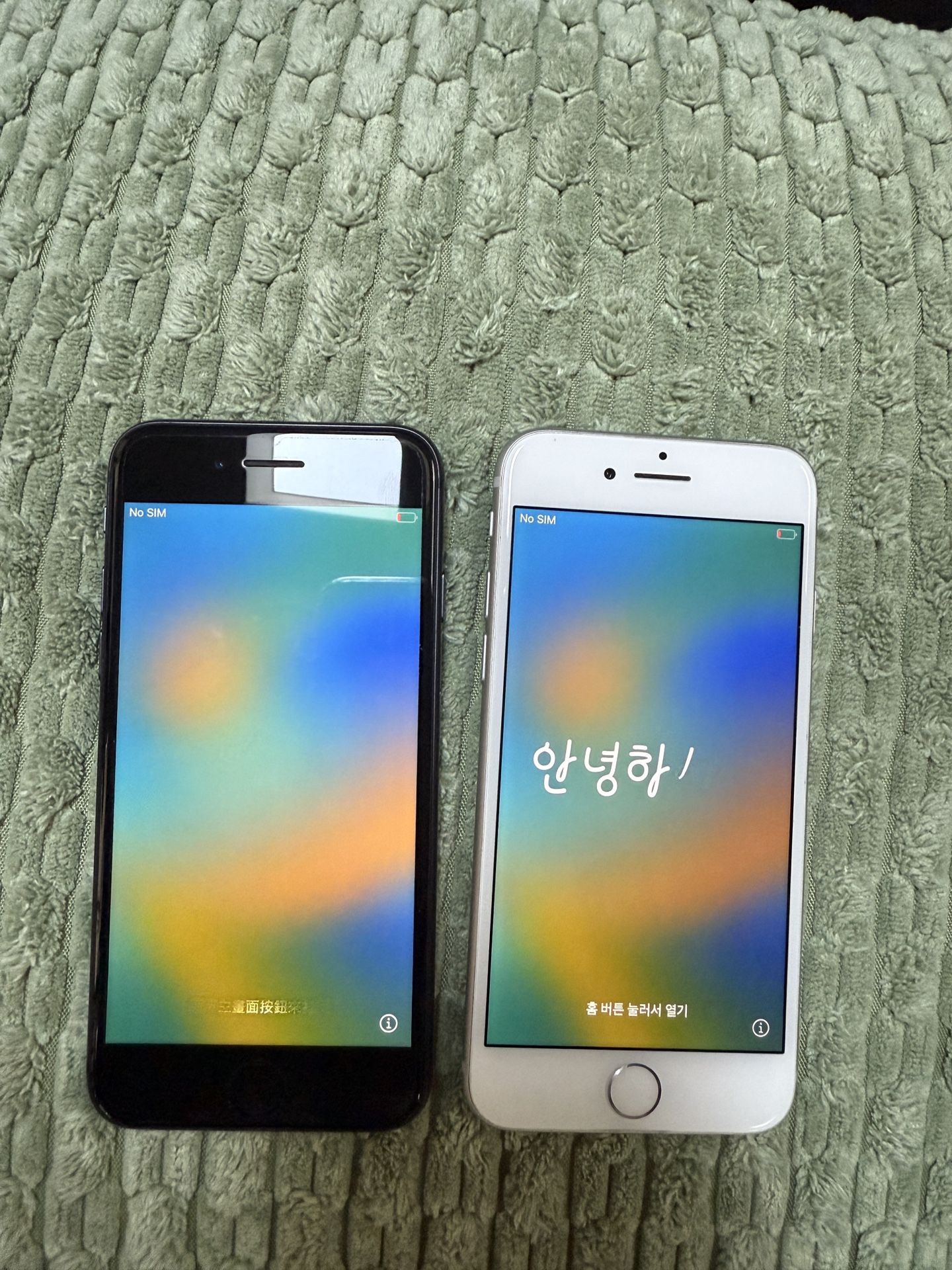 Two Iphone 8’s