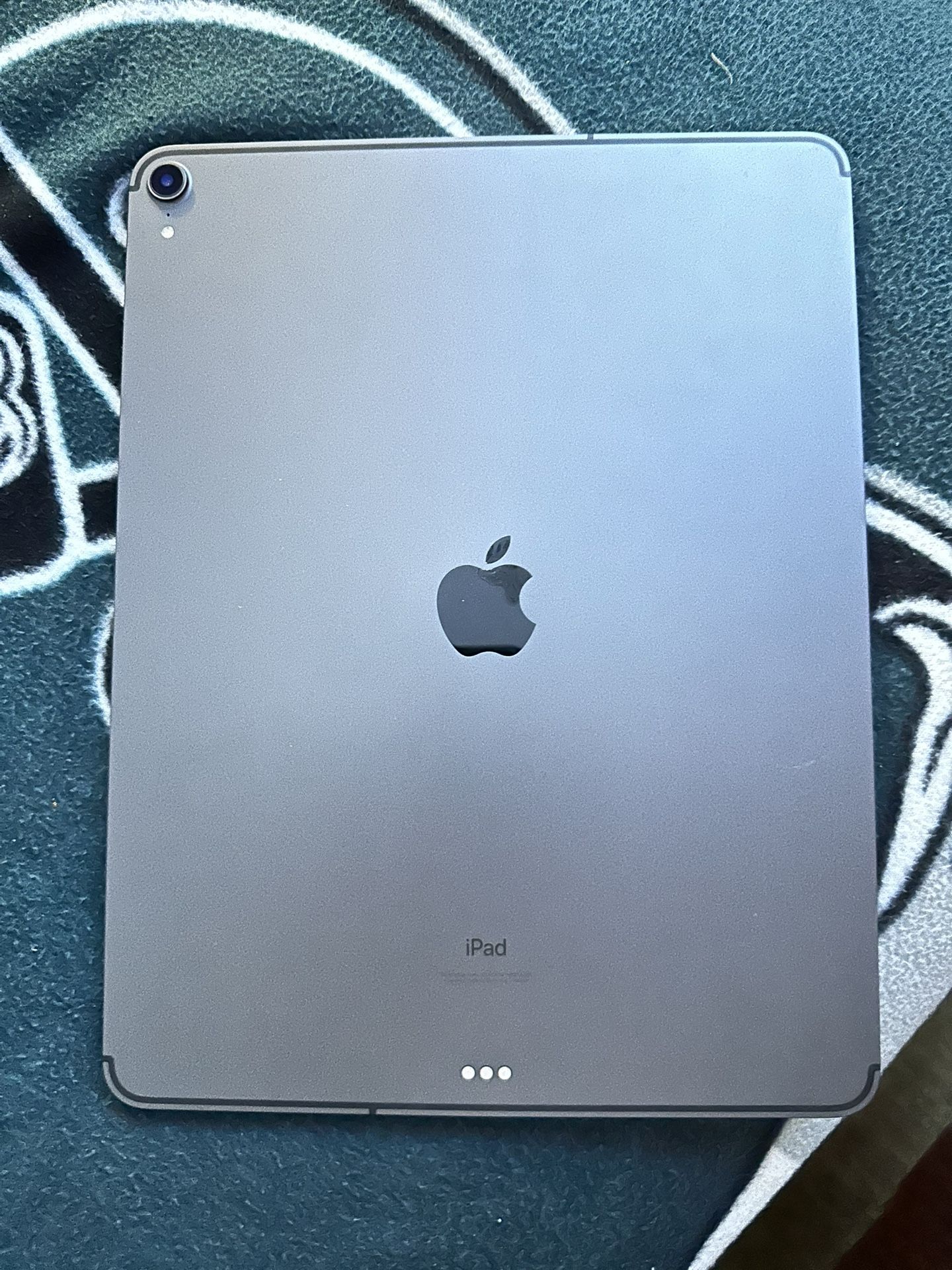 iPad 12.9 Pro 3rd Gen 256gb