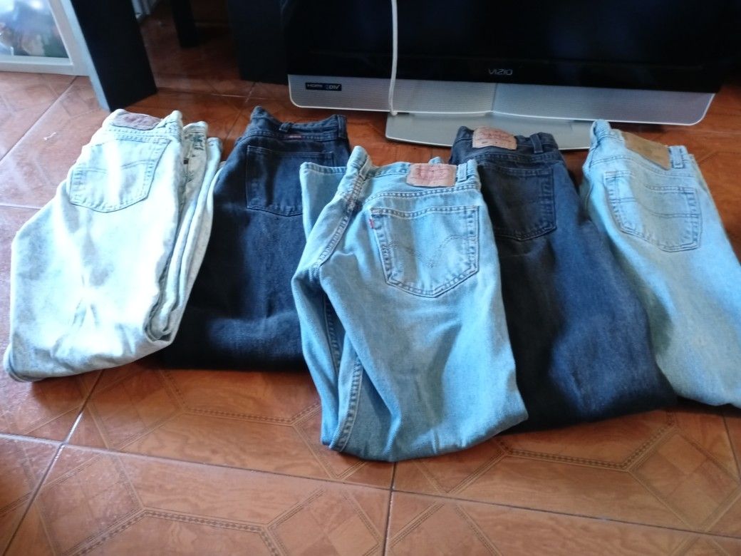 Men Work Jeans Levis Rustler $8 Pair Size 32/32