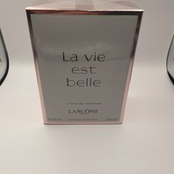 La Vie EST Belle 