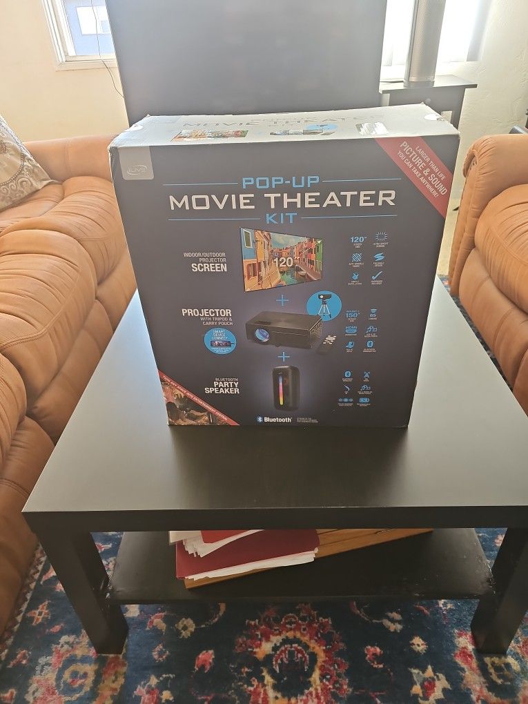 BRAND NEW SEALED IN BOX POP UP MOVIE THEATER KIT WITH...