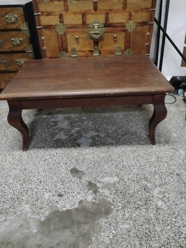 Antique Coffee Table Very Long A Little Scratches On Top $60