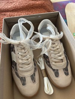Dolce Vita Size 7.5 Women’s Mesh Shoes
