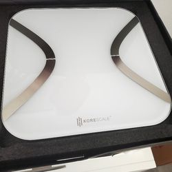 BRAND NEW Korescale GEN-2, LED SCALE WITH 4 AAA BATERIES INCLUDED
