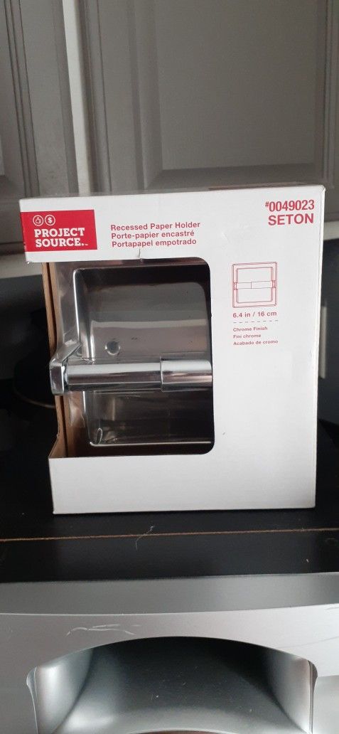 NEW IN BOX TOILET PAPER HOLDER CROME PLATED