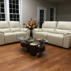Ashley Brand New condition Power Reclining Sofa set(Couch)