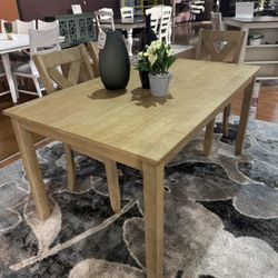 Brand New Kitchen Table - No Chairs 