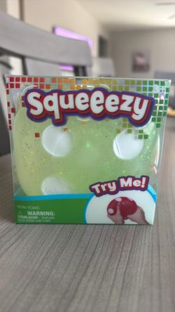 Squeeezy cube