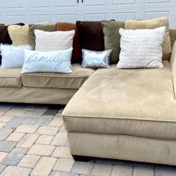 Sectional Sofa / Chaise 