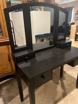 Brown vanity desk
