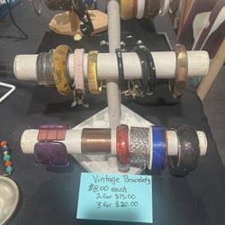 Vintage / Retro  Accessories