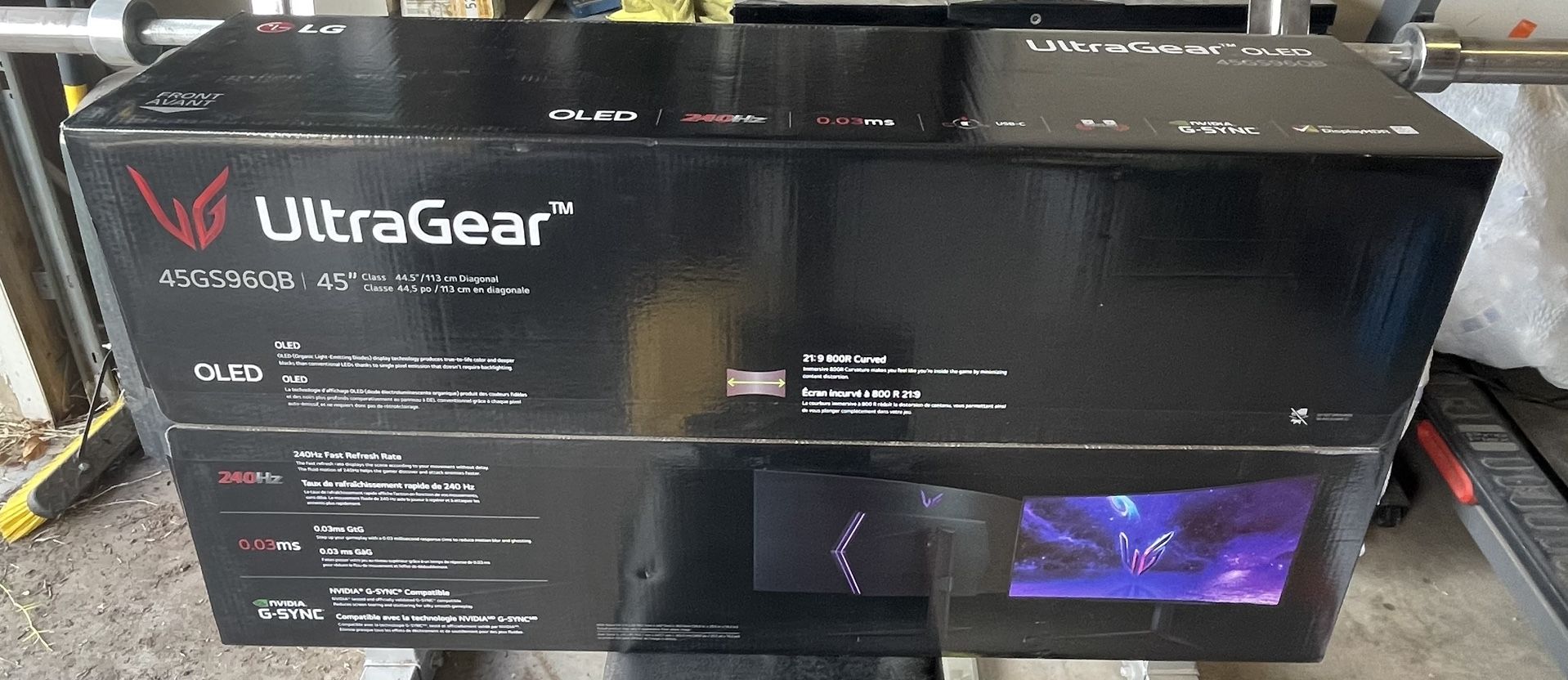 LG - UltraGear 45" OLED CurvedWQHD 240Hz 0.03ms FreeSync and NVIDIA G-SYNC Compatible Gaming Monitor