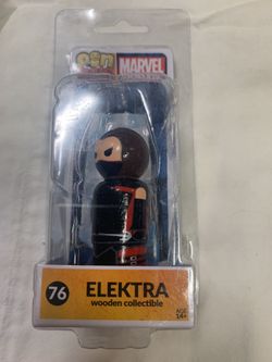 Marvel Collectible (ELEKTRA)