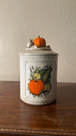 Vintage Large ceramic Harvest/Pumpkin Canaster