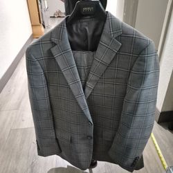 Angelo Rossi Hand Tailored 2 Button Mens 3 Pieces Suit Size 40S NEW W/out Tags