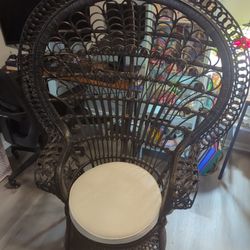 Antique Black Contemporary Peacock Chair