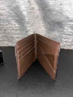 Louis Vuitton Wallet for Sale in Covington, WA - OfferUp