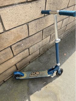 Honey Joy blue scooter