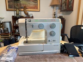 Bernette 740E sewing machine