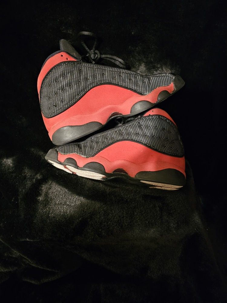 Size 6.5y- 297. Jordan 13 Retro Bred
