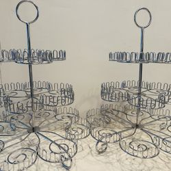 Silver Cupcake Holders Holds 18 Cupcakes