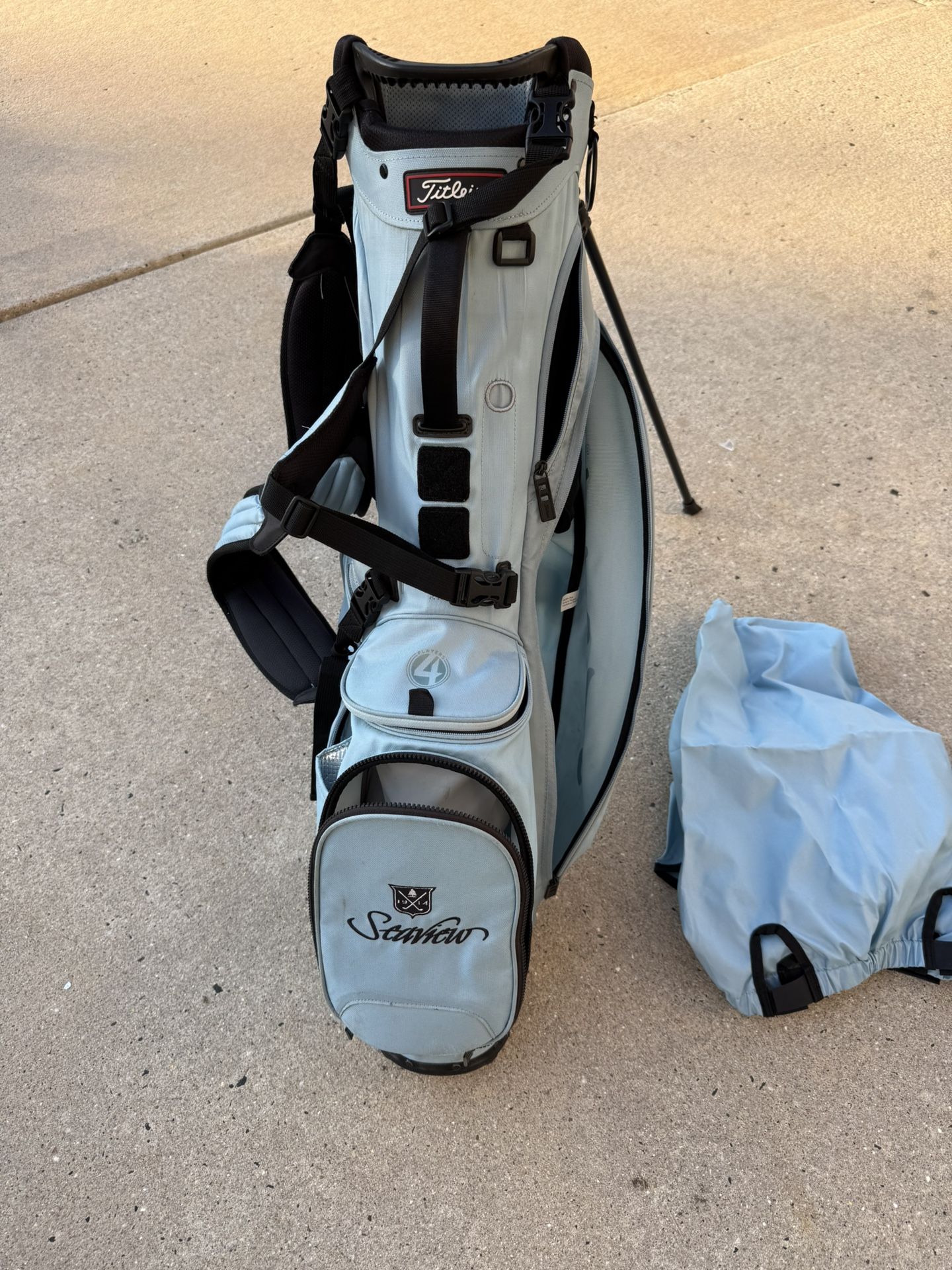 Used Titleist Golf Stand Bag With Seaview Logo