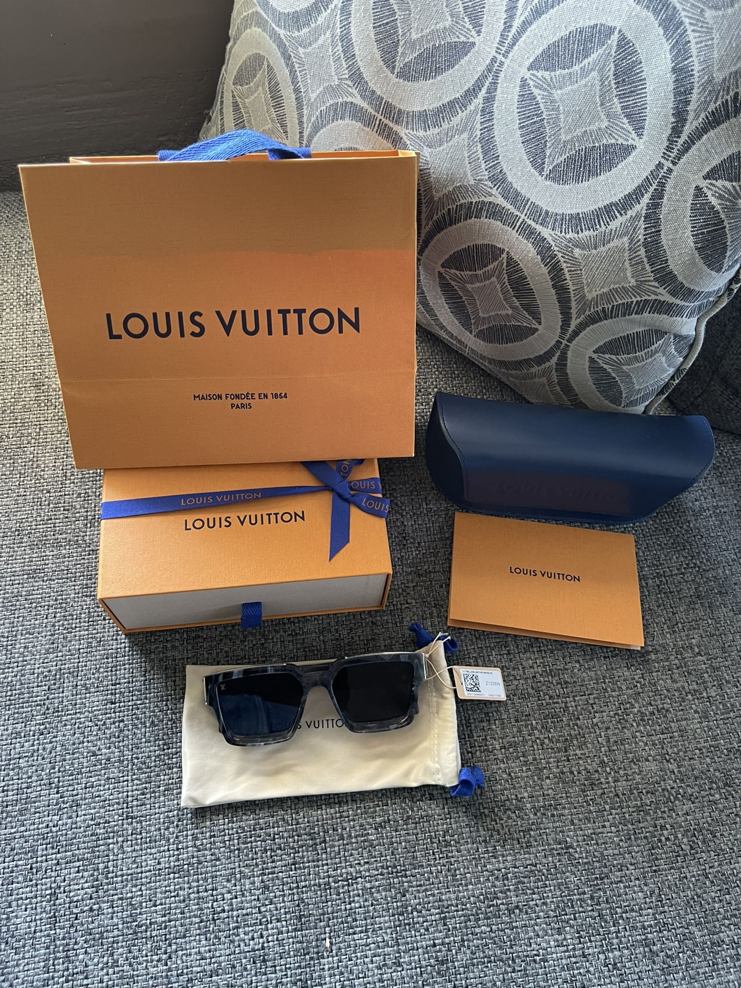 Authentic Men's Louis Vuitton Millionaire Sunglasses NEW for Sale