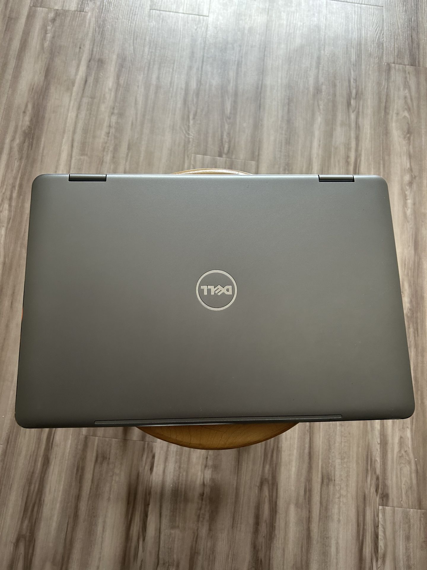 Dell Inspiron 17 7000 Series Laptop 2in1