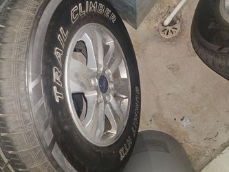 Used Trail Climbers w Ford Rim