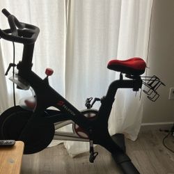 Peloton exercise bike with shoes, size 9 women and 10 men