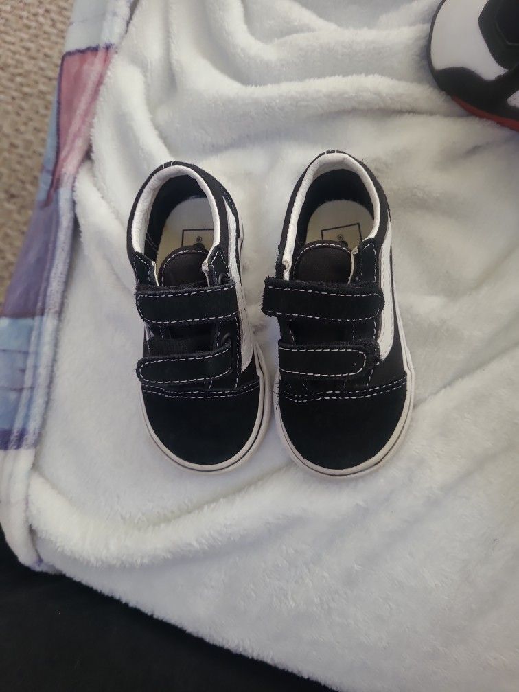 Vans (Child)