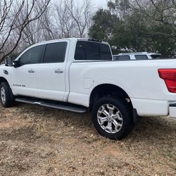 2018 Nissan Titan