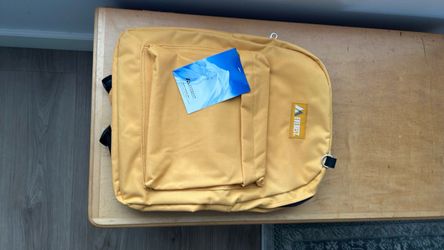 Brand new Everest Backpack