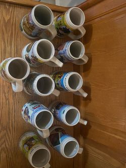 13 horse race mugs