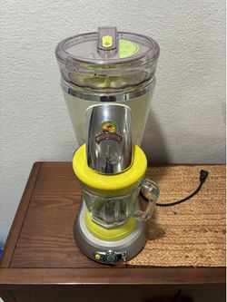 Margarita maker