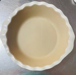 The Pampered Chef Family Heritage Stoneware Deep Dish Pie Plate