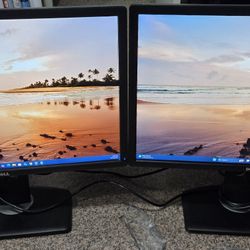 2 Dell 24 Inches Monitors 