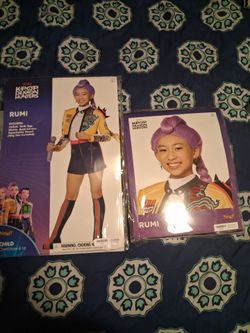 Netflix K-Pop Demon Hunters Rumi Halloween Costume & Wig Set size med. 8/10 $35