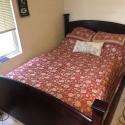 Hardwood Bed Frame (Queen)