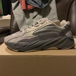 Yeezy 700 Tephra