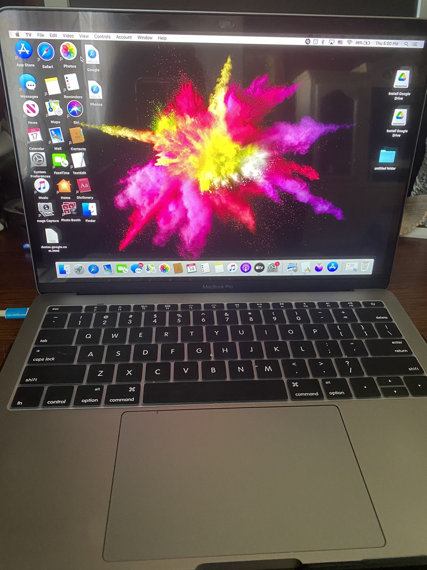 Apple McBook 13”