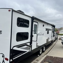 2022 Grand Design 2910 BH