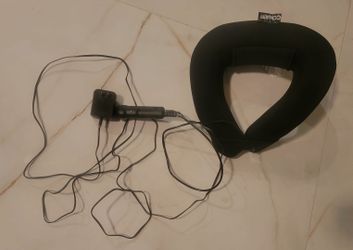 CONAIR Hot Cold Massaging Neck Rest with Handheld Controller Black Lightly Used $20