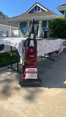Kenmore Vacuum w/bag