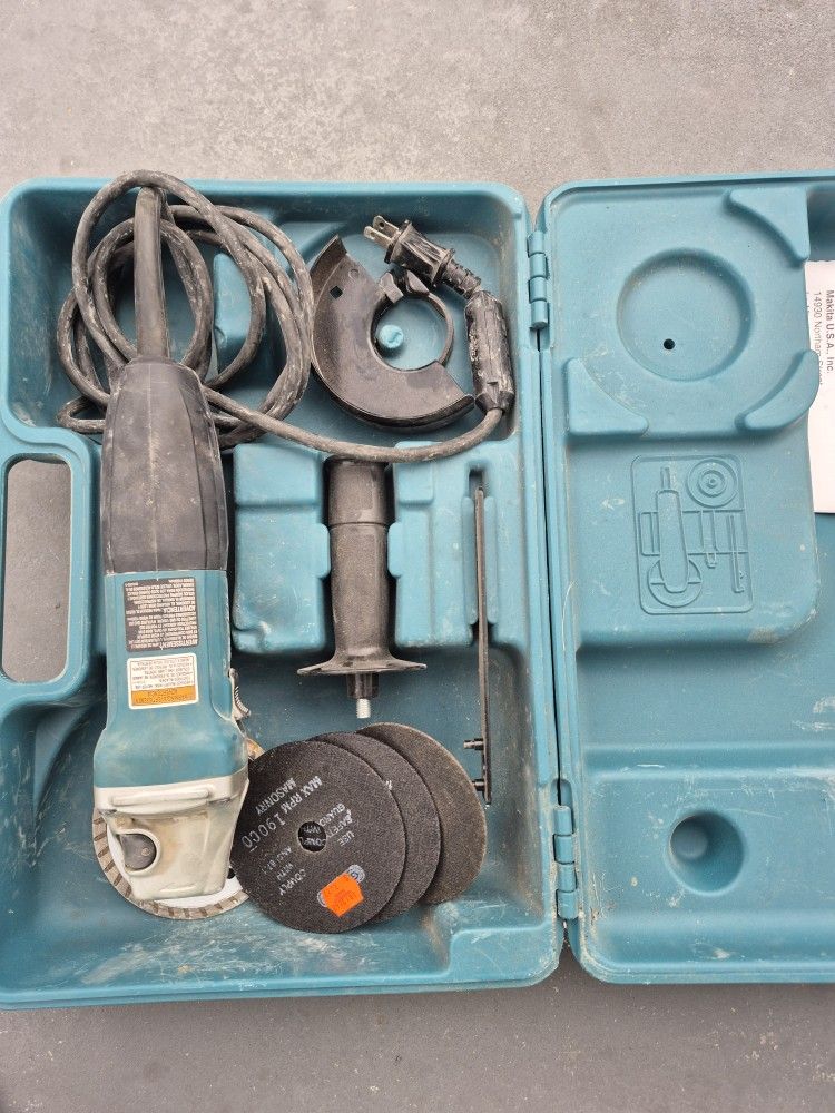 Barely Used Makita Grinder With Box