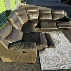 FREE DELIVERY AND INSTALLATION - Raymour & Flanigan Real Leather Sectional w/ 2 Power Recliners Gray